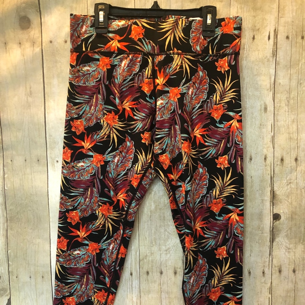 MinkPink Move Workout Leggings - Picture 2 of 5